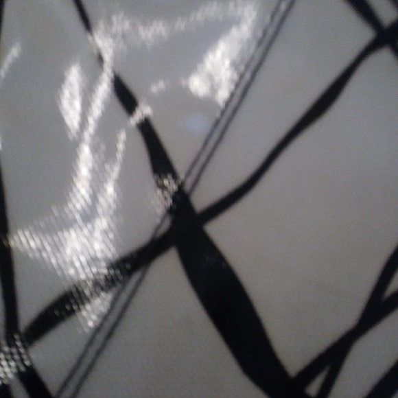 Black & White Printed Purse - Picture 2 of 3